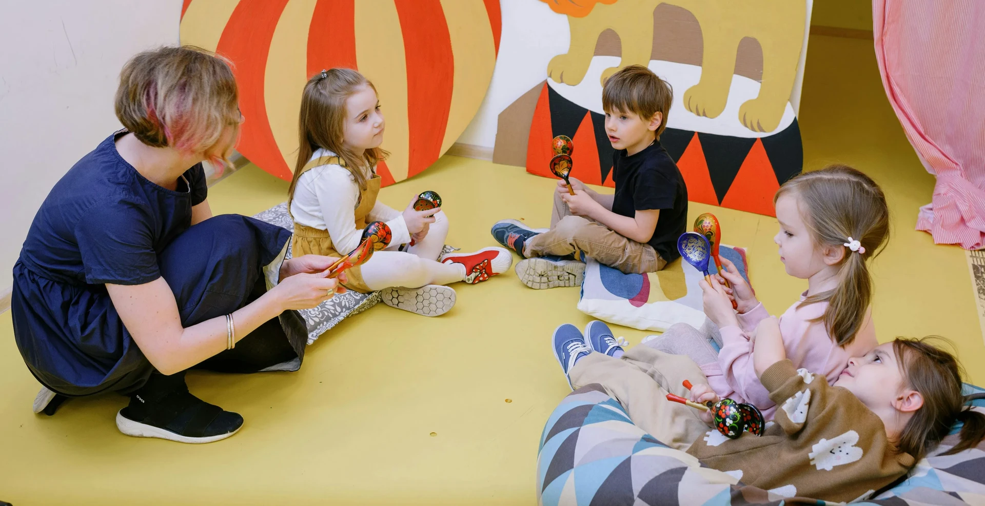 pexels kseniachernaya 8535237